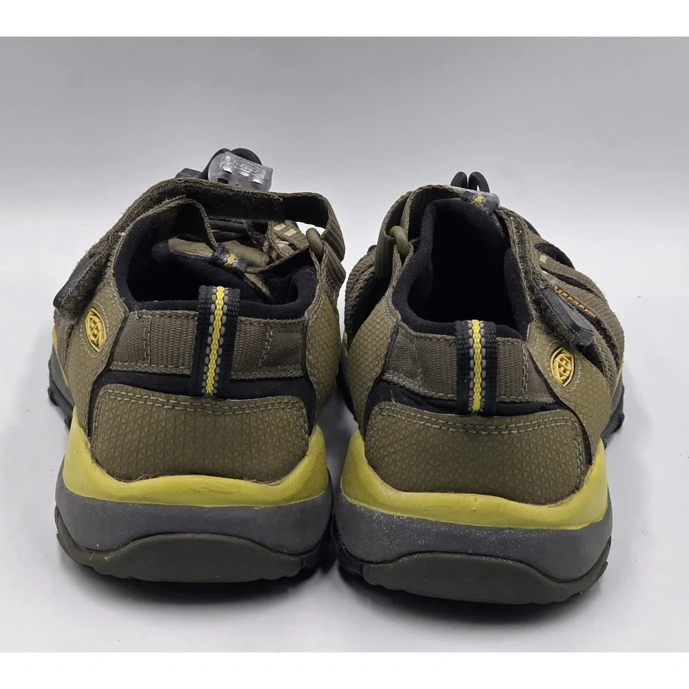 KEEN Newport Kids Size 3 Big Kids Green Water Sandals Closed Toe